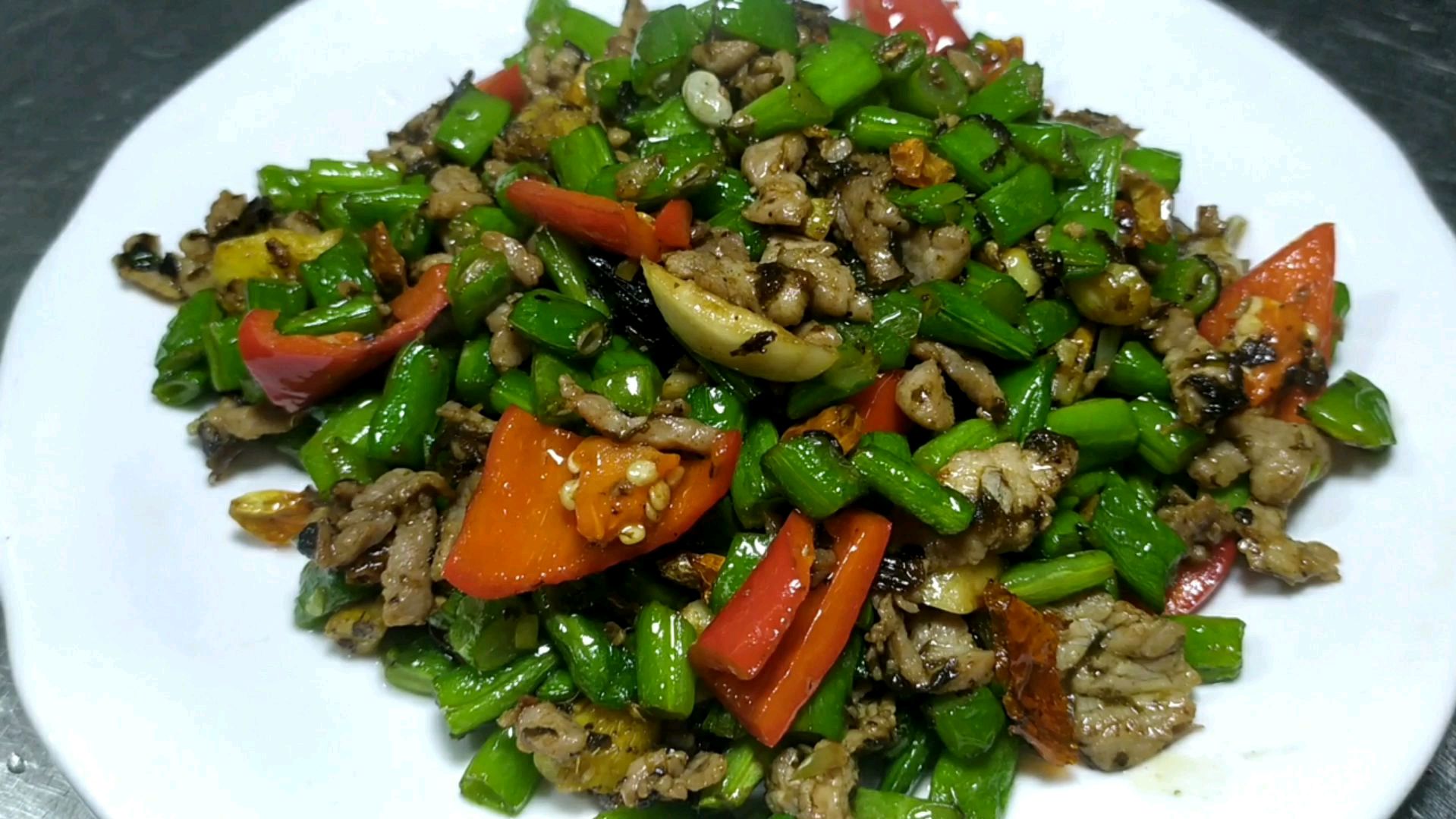 肉末橄榄菜炒豆角的做法,超下饭的橄榄菜肉末炒豆角