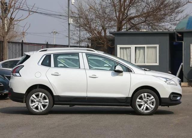 标致3008是买2.0还是1.6t好,标致3008优缺点大揭秘