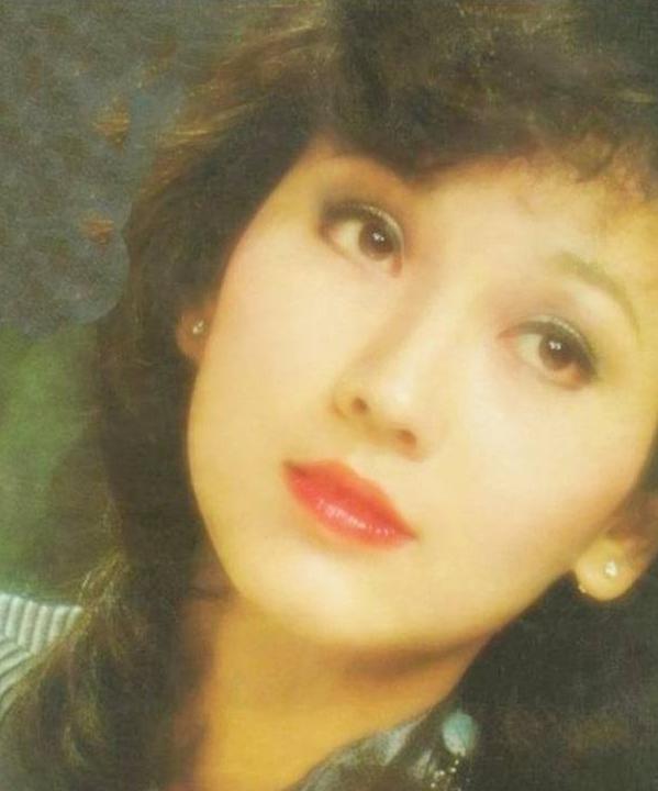 “最美白娘子”赵雅芝的前尘往事