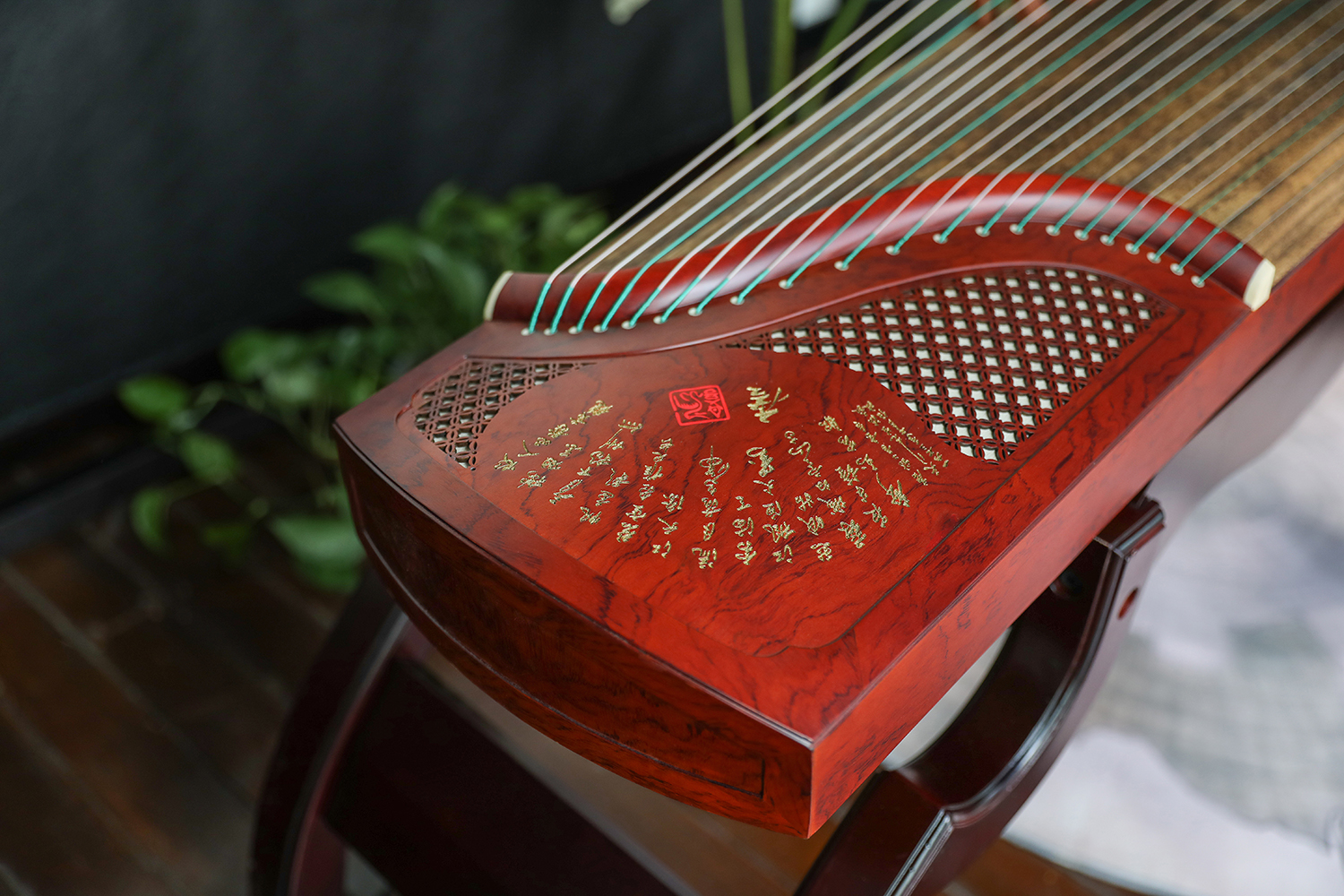 选购古筝品牌注意事项,古筝挑选注意事项及禁忌