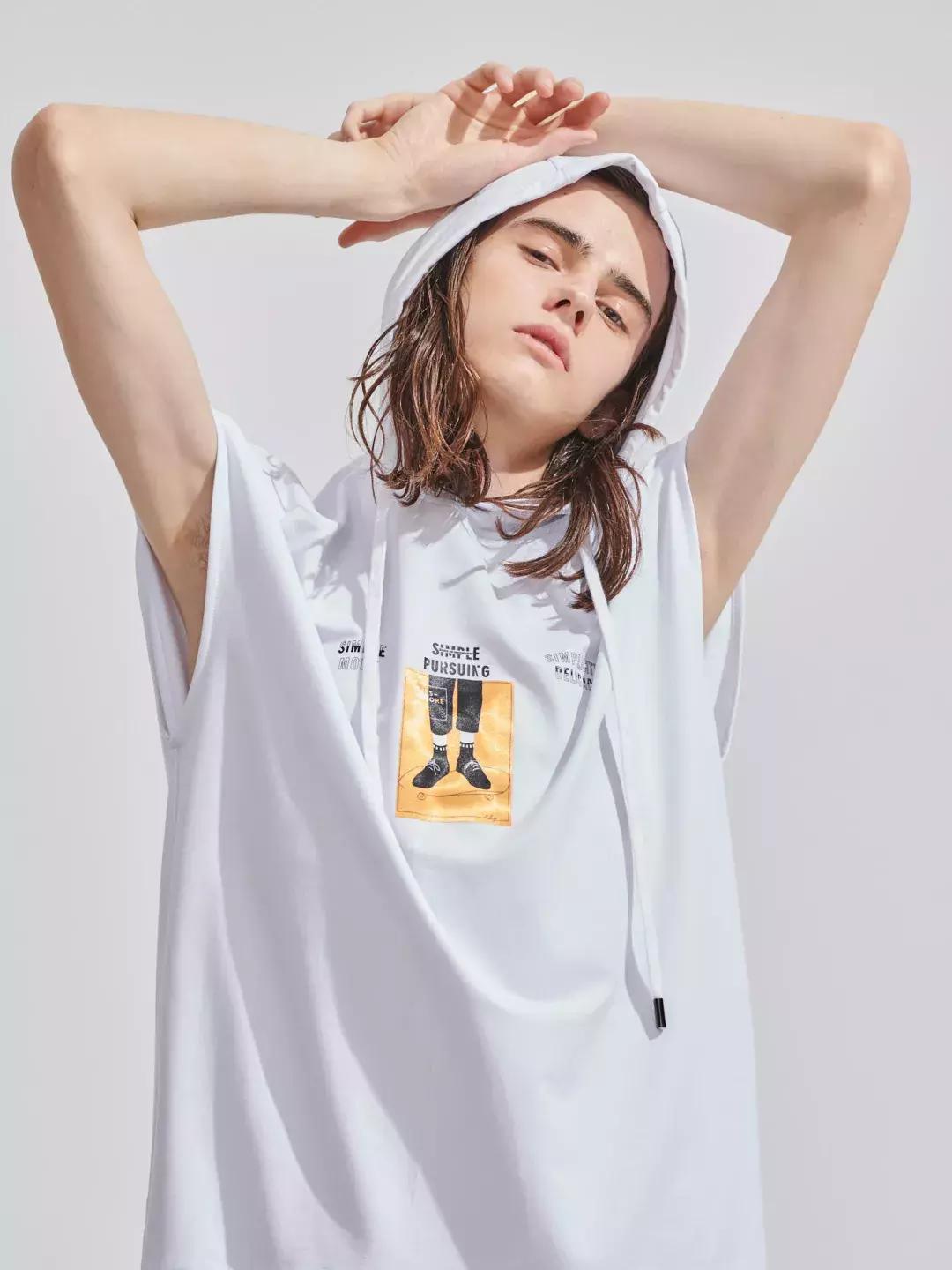 无袖t恤宽松推荐,夏天无袖t恤里面怎么穿