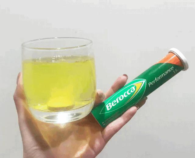 小姐姐日常翻包,翻包记女孩日常出街的包