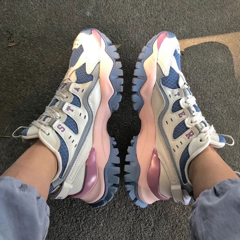 矮个子女生穿什么运动鞋好看,女生百搭运动鞋高级感