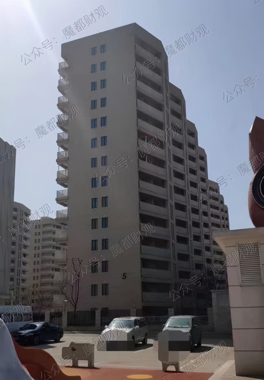 浦东临港，你凭什么卖7万？