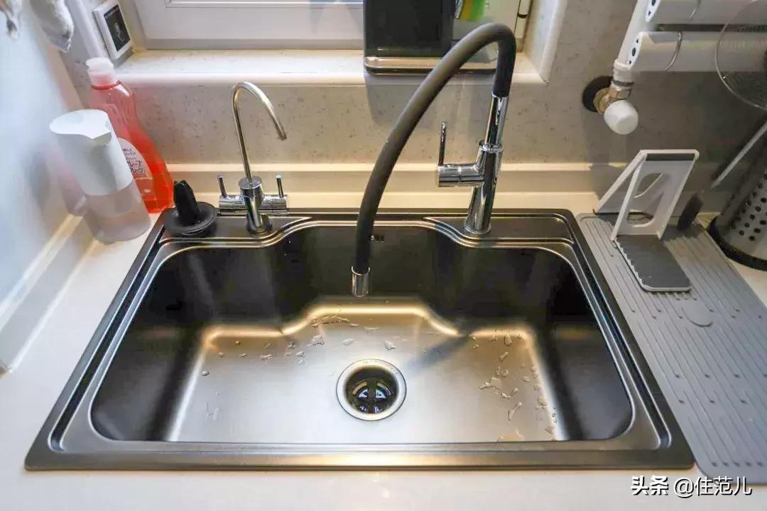 50㎡小户型,烘焙爱好、钢琴、书柜都放得下,住得比大户型还舒服