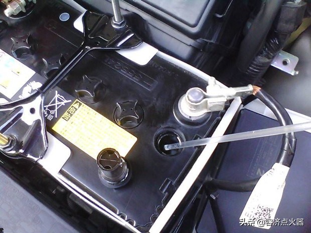 货车铅酸电瓶如何维护,货车电瓶修复的正确方法