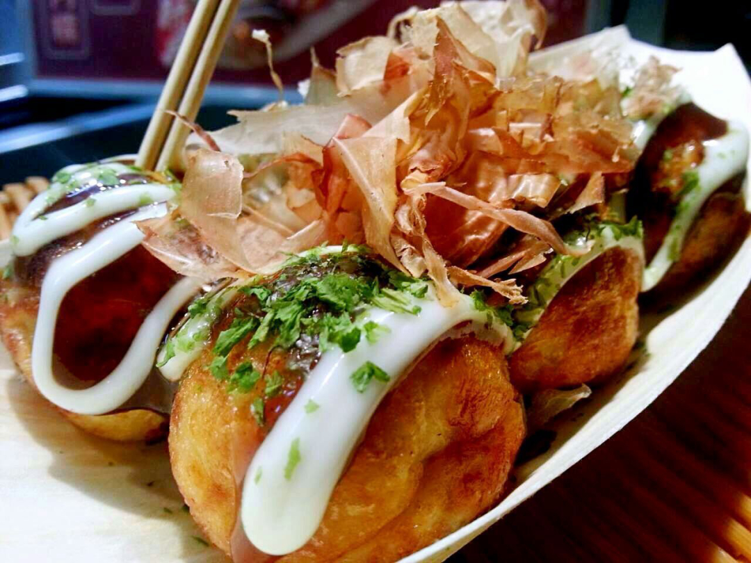 章鱼智商相当于人类几岁智商,北太平洋巨型章鱼的智商