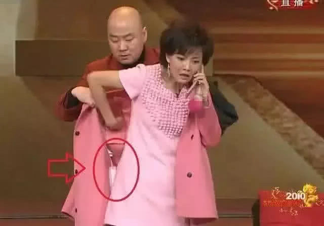 雍正被康熙秘密召见穿帮镜头,雍正穿帮镜头运动鞋