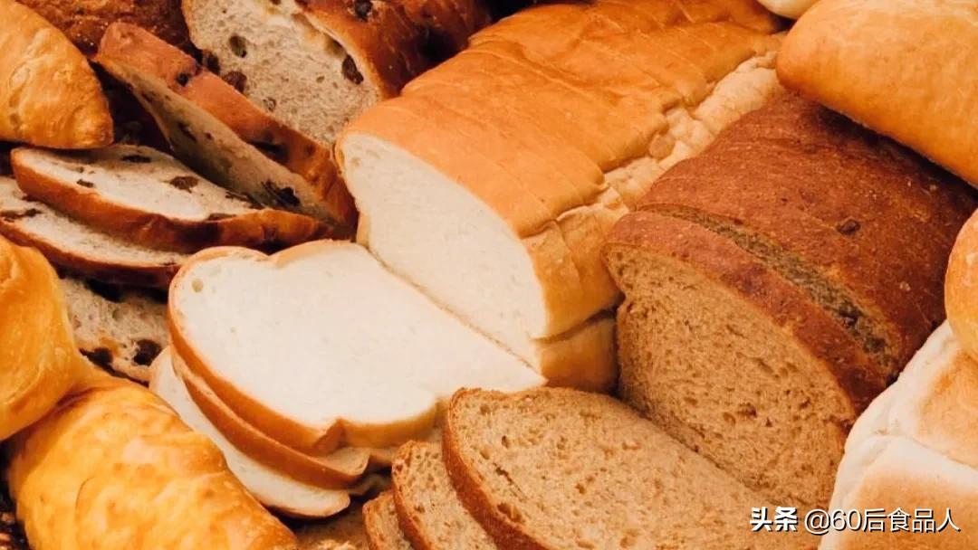 制作面包为什么要加盐,做面包加盐是在水合前还是水合后