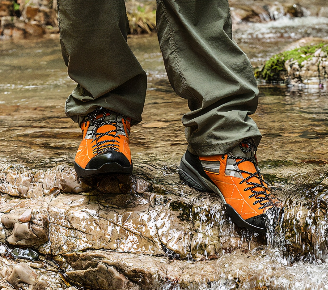 秋冬雨天适合穿什么,秋冬穿的雨鞋