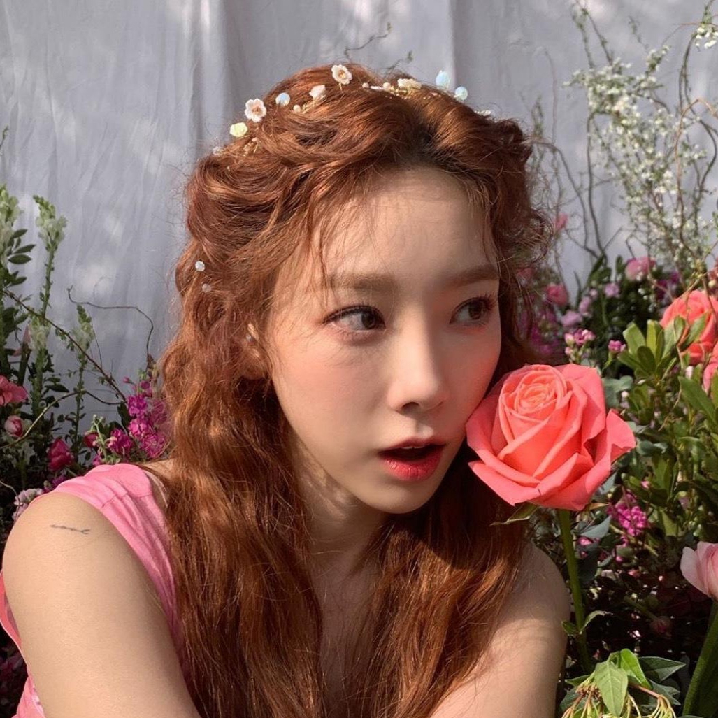 有南韩女爱豆还用什么网图当头像,韩国女爱豆头像复古