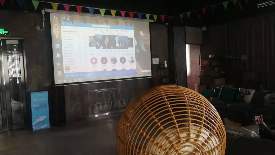 璧拌娣卞湷,娣卞湷璧拌