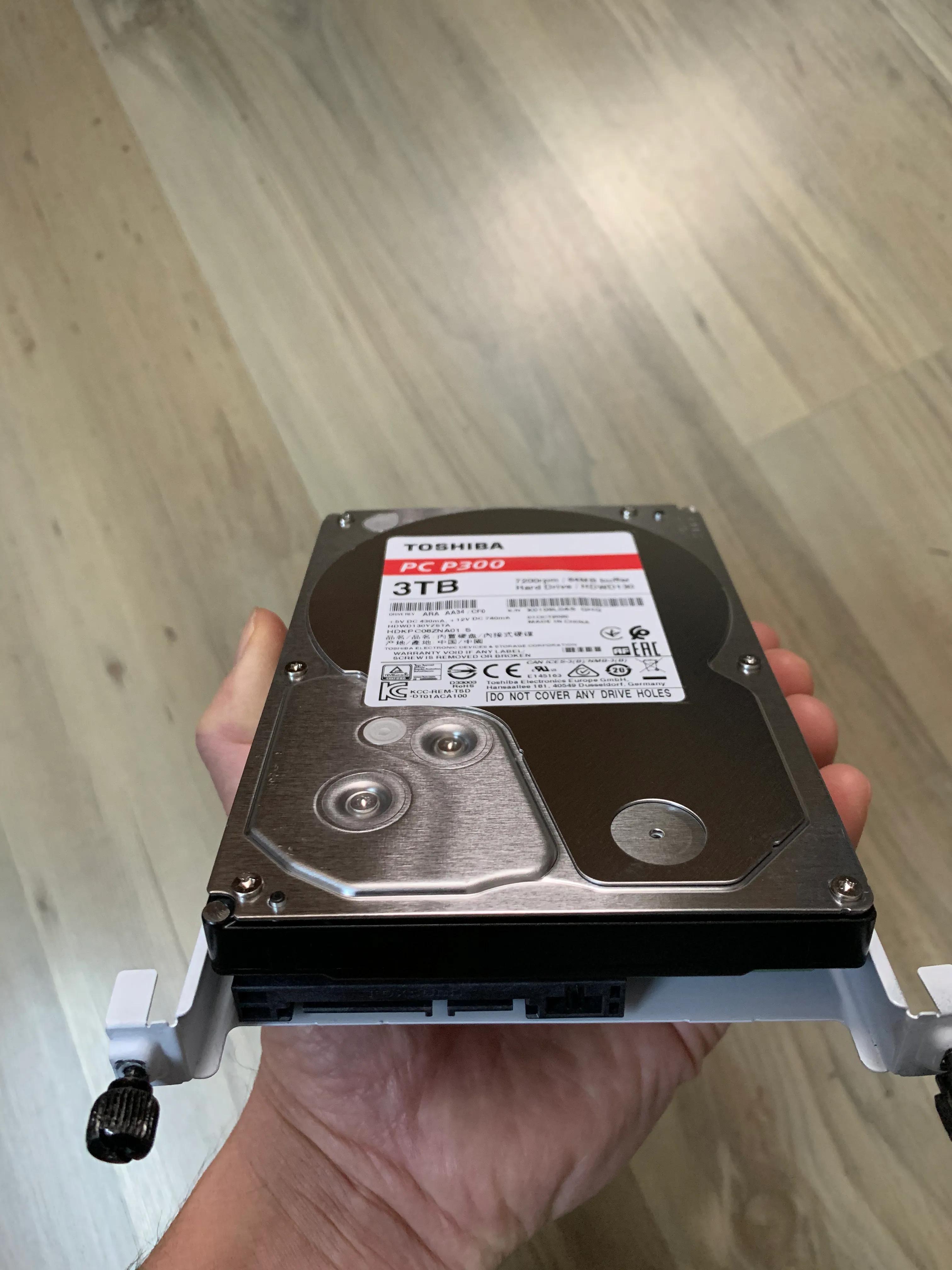 自己怎么换电脑硬盘,自己动手更换电脑硬盘