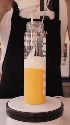 天津人排队排疯了的卡乐巴巴,就想给你点颜色看看~