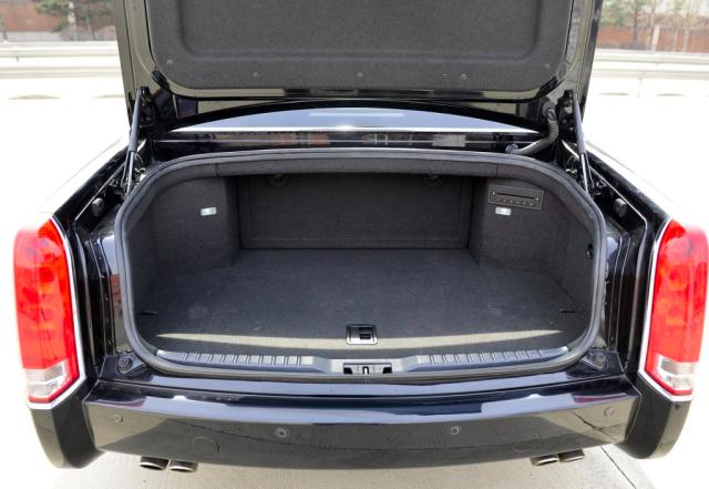 红旗l5最新款6.0tv12,红旗l5的发动机是国产的吗