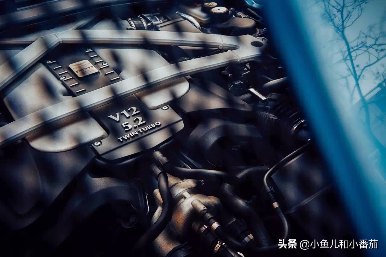 阿斯顿马丁db11引擎盖怎么打开,阿斯顿马丁db11和保时捷911