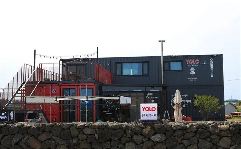 极简集装箱咖啡屋,怀旧音乐餐吧装修效果图