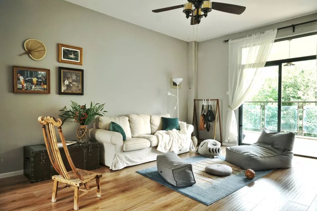 *窥偷**了22位朋友的客厅,我发现小户型变大,大户型变豪的神仙操作