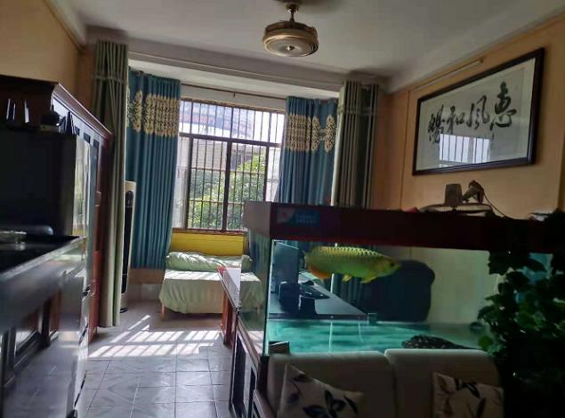 写鬼故事的作家被自己吓死,有个专门讲鬼故事的人是谁