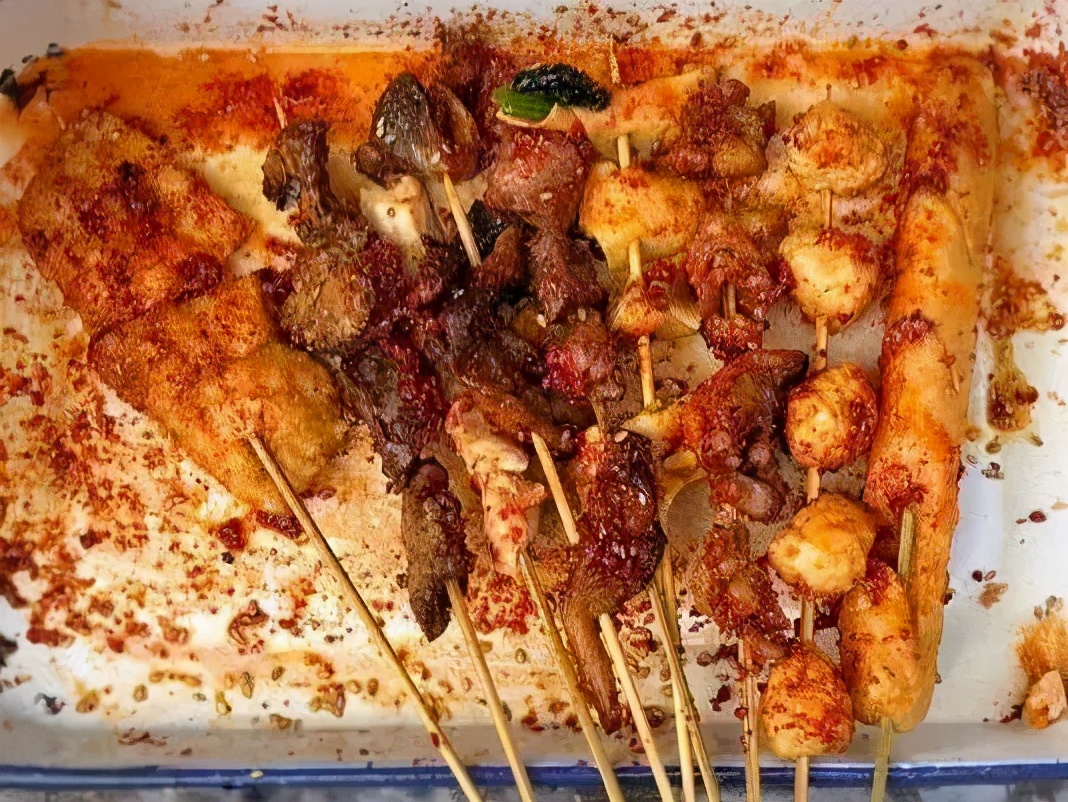 沈阳人有多爱吃鸡架,沈阳人为什么喜欢吃鸡架