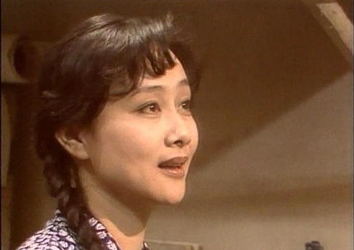 90年我国首部室内剧《渴望》,创造收视率神话的N个理由