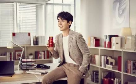 保温杯里放几个枸杞有没有事儿,保温杯里枸杞要吃吗