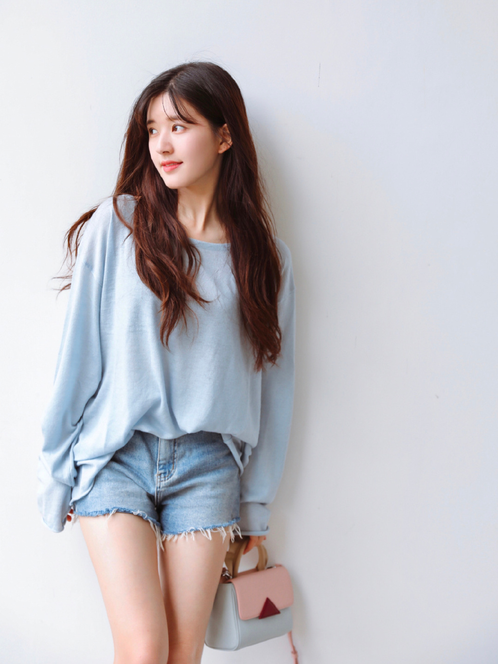 避免尴尬的七个拍照站姿,站着简单拍照动作