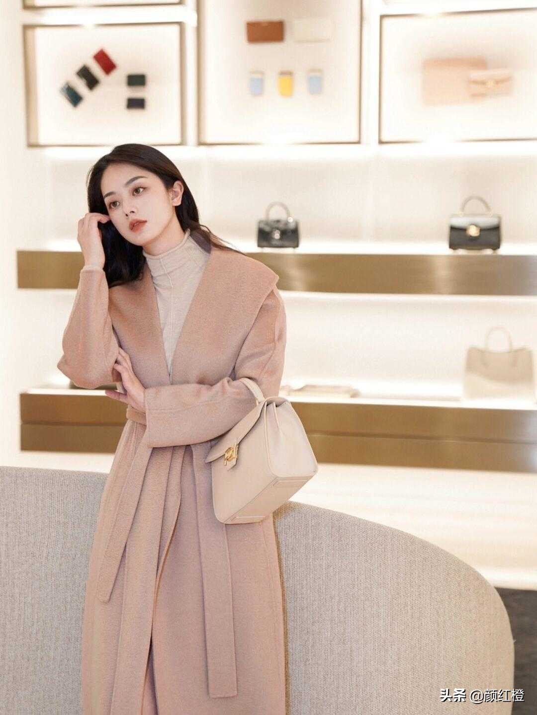 粉色的4种穿搭方法温柔又优雅,九大最时髦的穿搭配色