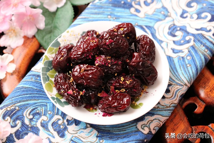 夏天吃红枣不是补血不上火方法,夏天吃红枣有没有好处