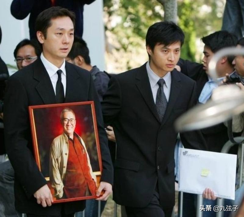 满口脏话的音乐鬼才,一婚出轨二婚娶小娇妻,63岁去世活成了传奇