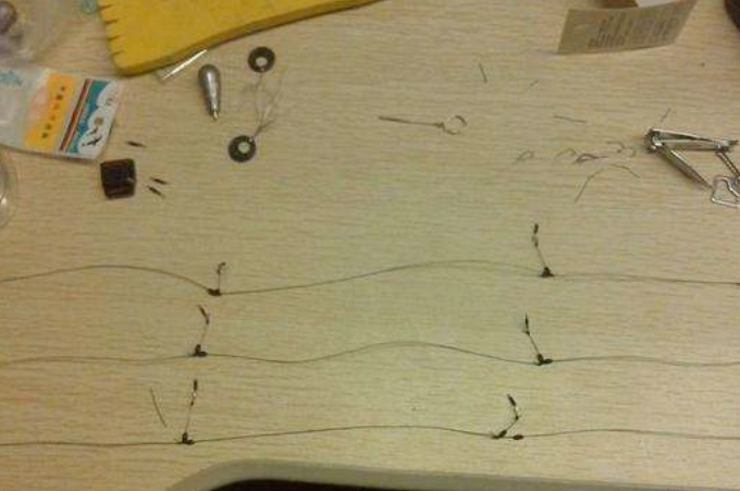 钓鲫鱼为啥总是钓翘嘴,为什么钓鲫鱼越钓口越乱