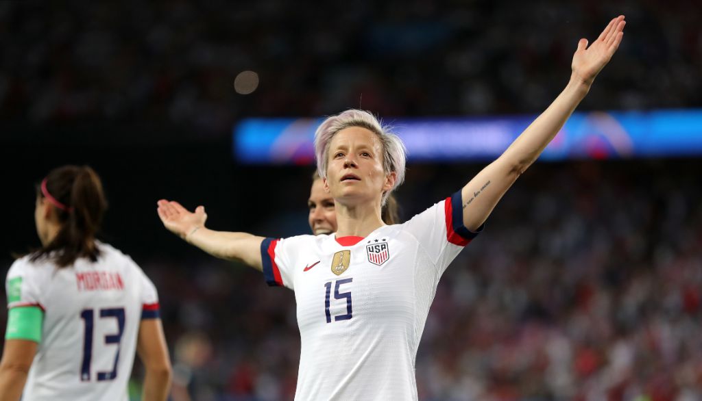 中国女足第一人孙雯身价,孙雯获得过世界足球小姐