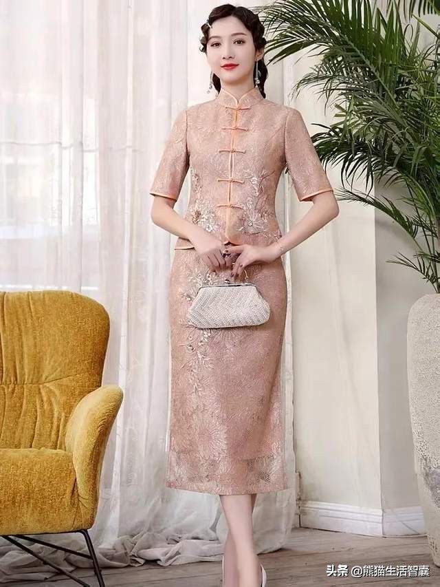参加女儿婚礼妈妈服装,婚礼妈妈服装高档优雅时尚