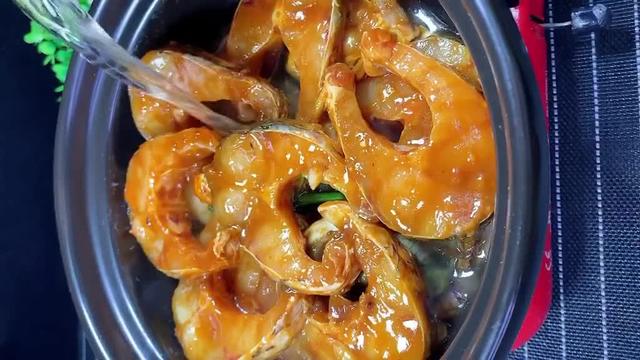 潮汕砂锅豆腐草鱼煲的正宗做法,砂锅草鱼的简单家常做法视频