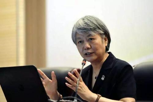 孩子一输就心态低落怎么办,娃输了就哭怎么教育