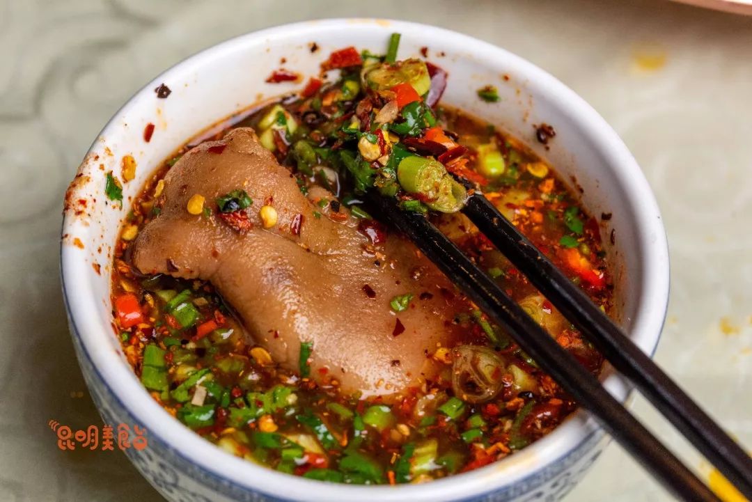 昆明必须知道的高端饭店,昆明市比较出名的饭店