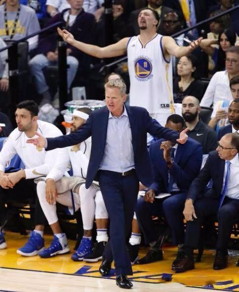 太像他了表情包,克莱汤普森表情包动图