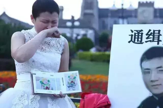 我老婆成植物人了,我离婚有错吗?