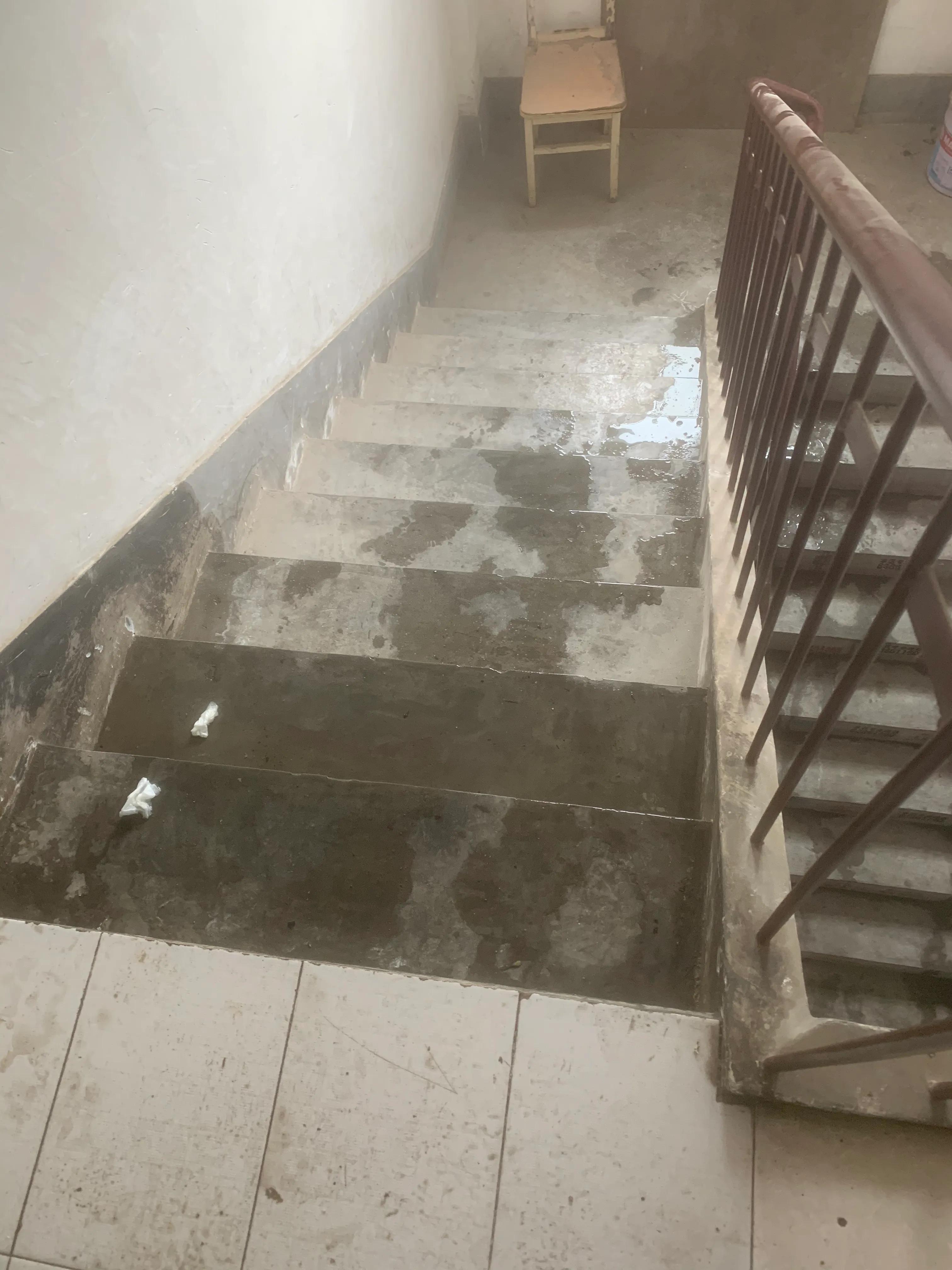 防水工地施工危险视频,防水堵漏真实视频