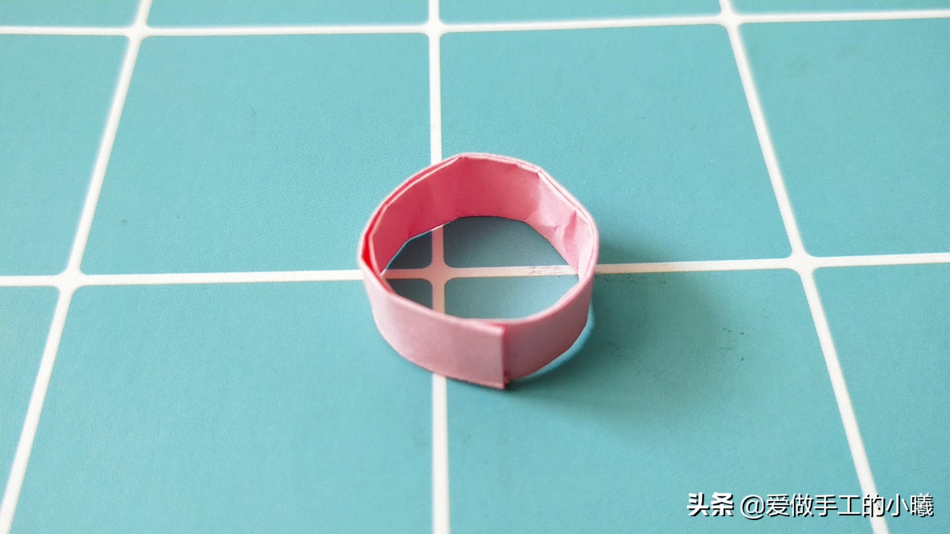 手工折纸爱心戒指简单又好看,折纸戒指简单方法大全图解