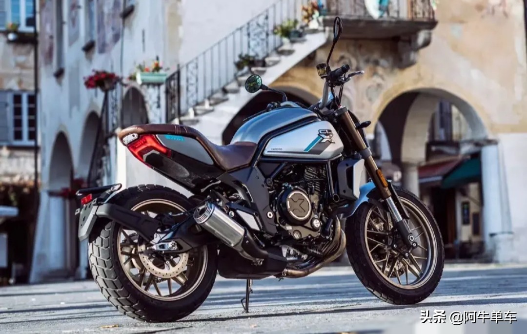 春风clx700运动版和普通版测评,春风复古clx700什么价格