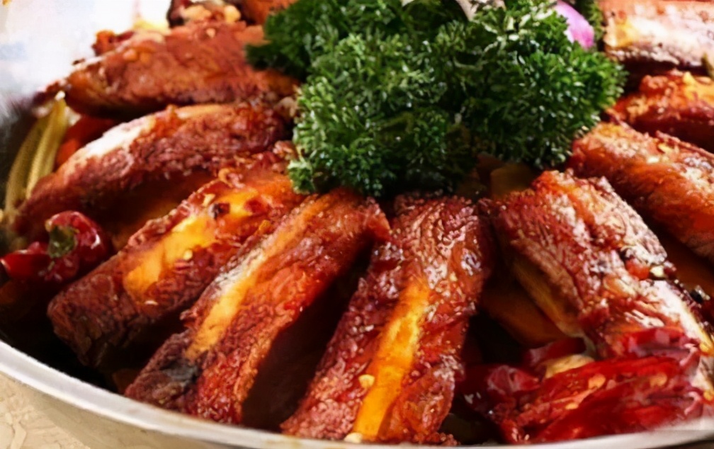 卤水排骨的基本做法,卤水排骨正宗的做法