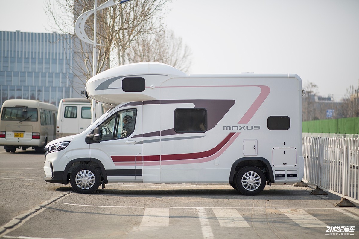 了解上汽大通maxusv90最新动态,上汽大通maxusv902023款2.0t短轴低顶