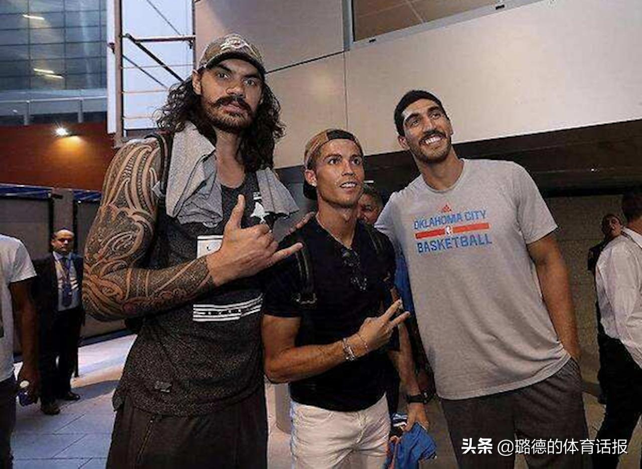 足球最强中场梅西c罗,足坛c罗梅西经典照片