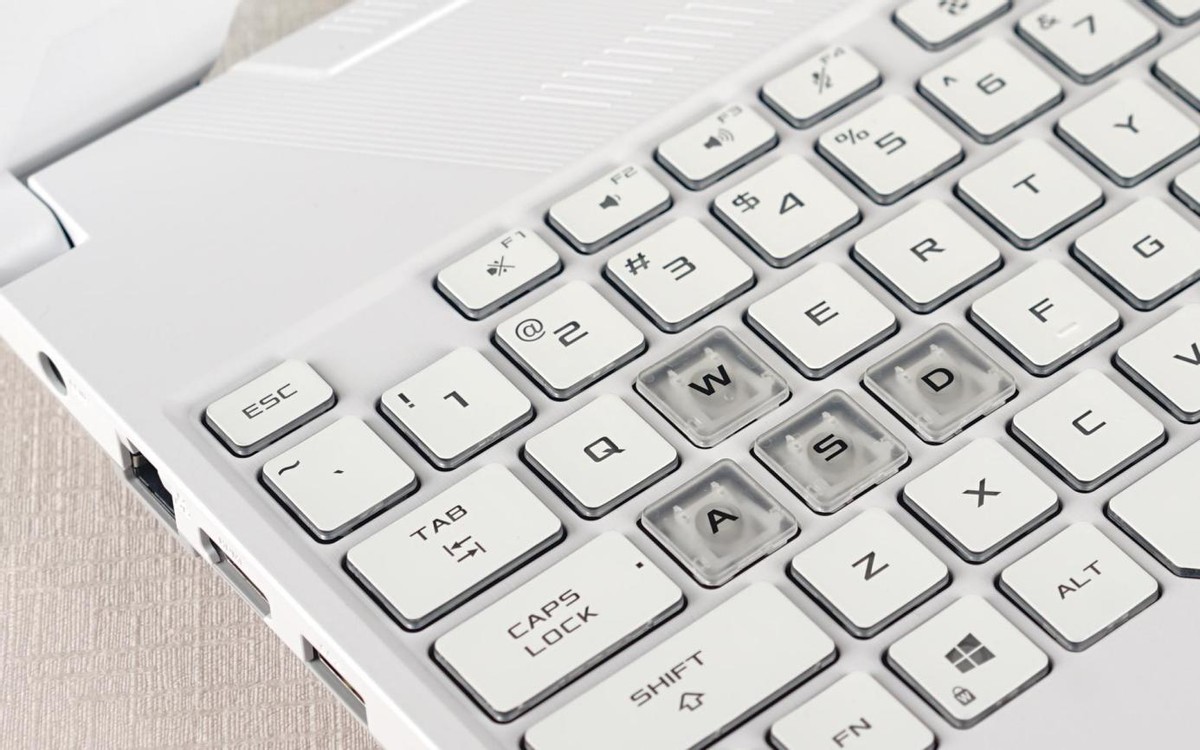 性能怪兽,5900HX+RTX3070,2.5K屏幕,华硕进阶版天选2笔电测评