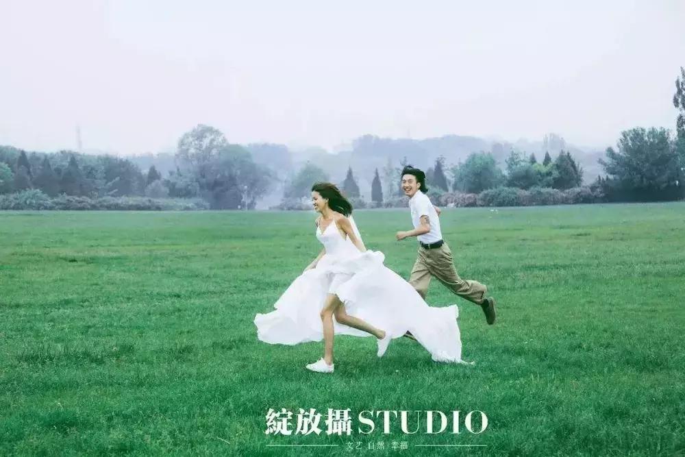 5套衣服的婚纱照风格怎么选,婚纱照衣服都有尺码吗