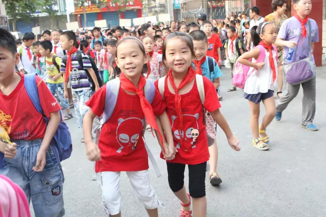 唐山中小学最新通知,今年中小学教材有新变化