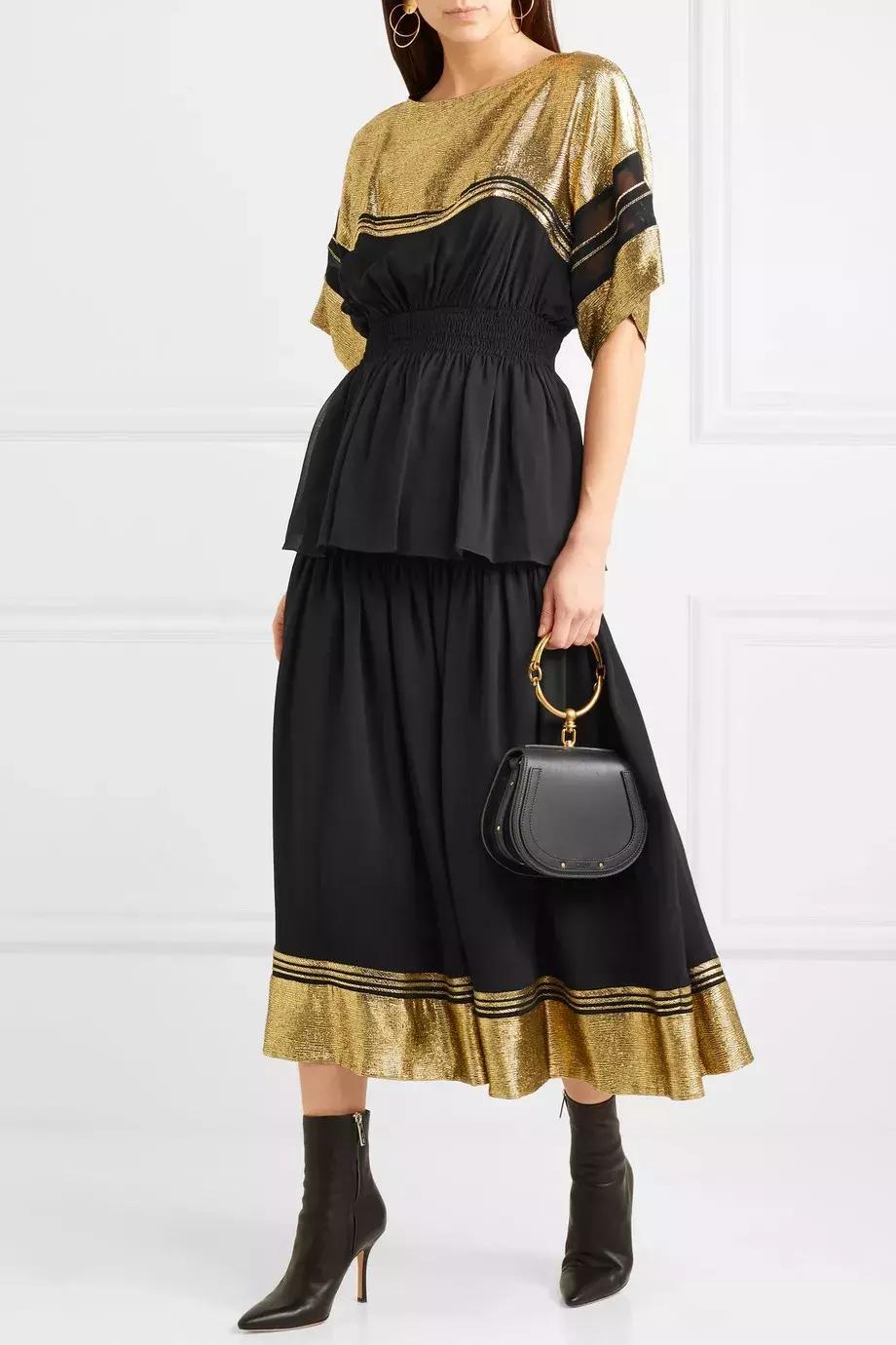 经典大衣的多种时髦穿法,裙摆大衣怎么穿好看