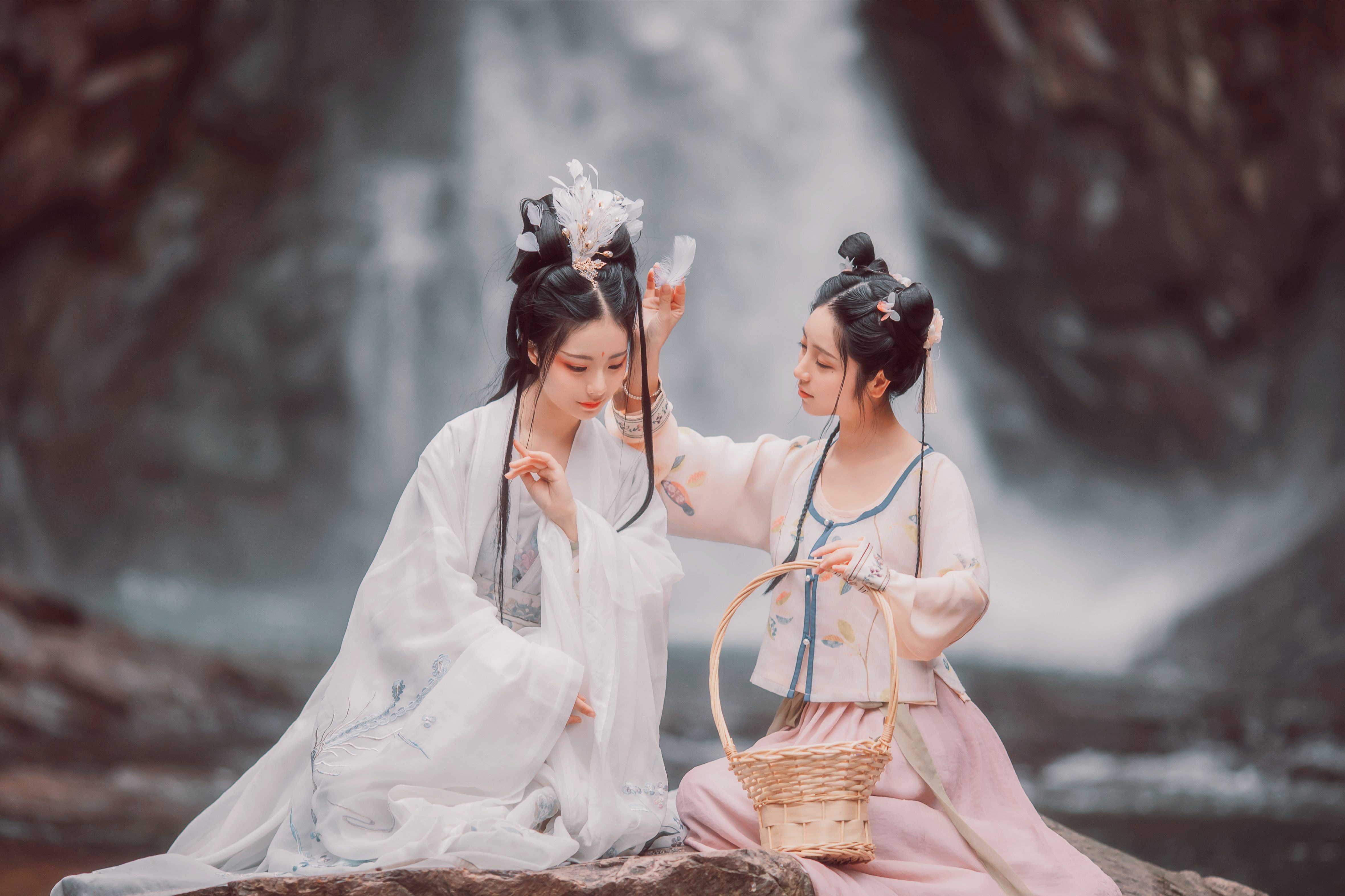 《杠上冷情王爷》高冷王爷专宠小王妃,日常撒糖不停歇