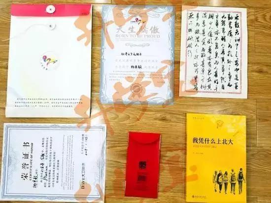 又是别人家的老师！一人48页评语、每人一首诗是什么体验？